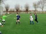 S.K.N.W.K. JO9-1 -M.O.C. '17 JO9-5 (competitie) seizoen 2021-2022 (voorjaar - 3e fase)) (30/93)